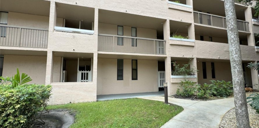 Condominio en Plantation, Florida, 2 dormitorios № 1229106