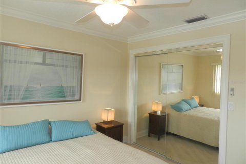 Condo in Seminole, Florida, 2 bedrooms  № 1533031 - photo 26