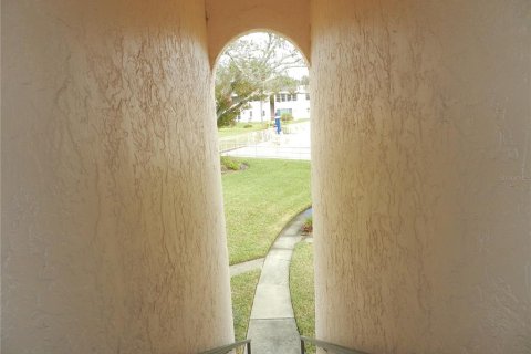 Condo in Seminole, Florida, 2 bedrooms  № 1533031 - photo 7