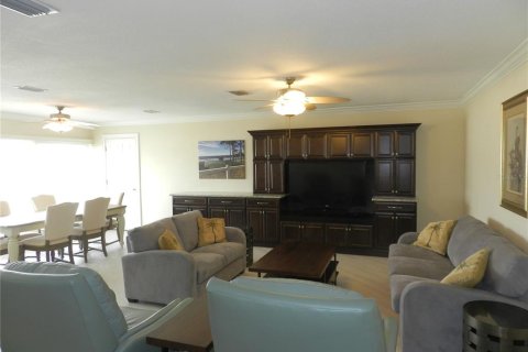 Condo in Seminole, Florida, 2 bedrooms  № 1533031 - photo 17