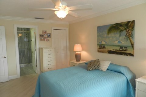 Condo in Seminole, Florida, 2 bedrooms  № 1533031 - photo 23