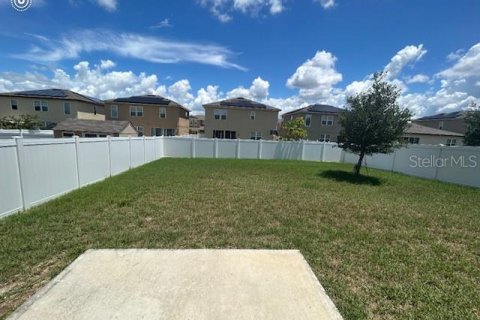 House in Haines City, Florida 4 bedrooms, 182.27 sq.m. № 2391378 - photo 3