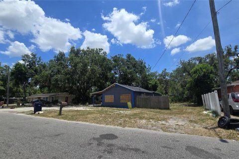 House in Tampa, Florida 2 bedrooms, 101.08 sq.m. № 1757852 - photo 7