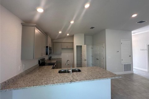 Casa en venta en Summerfield, Florida, 3 dormitorios, 127.55 m2 № 1688442 - foto 9