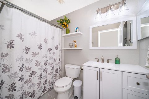 Condo in Orlando, Florida, 1 bedroom  № 1873935 - photo 21