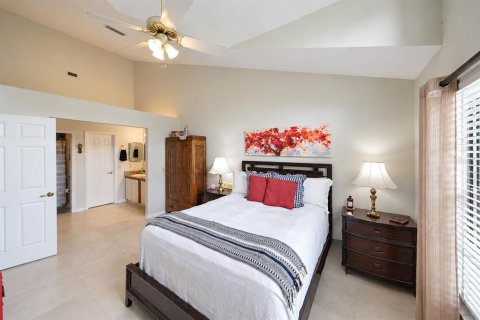 Villa ou maison à vendre à Tavares, Floride: 2 chambres, 109.53 m2 № 2407025 - photo 18