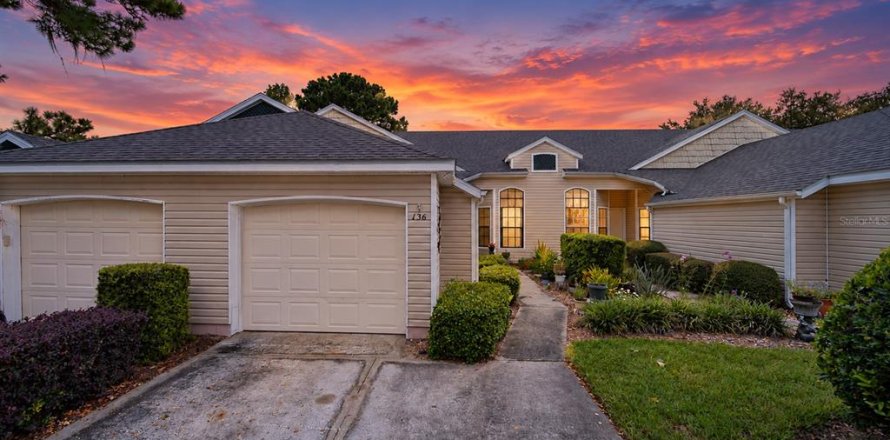 Villa ou maison à Tavares, Floride 2 chambres, 109.53 m2 № 2407025