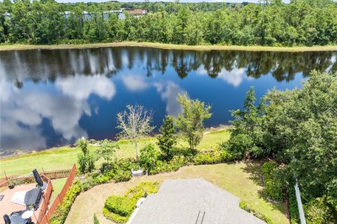 House in Orlando, Florida 3 bedrooms, 118.17 sq.m. № 1873175 - photo 4