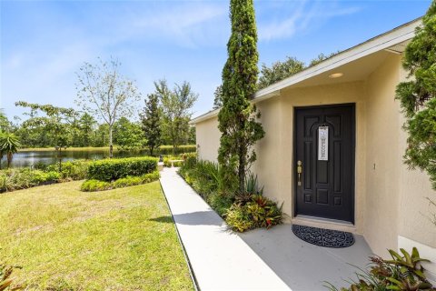 House in Orlando, Florida 3 bedrooms, 118.17 sq.m. № 1873175 - photo 5