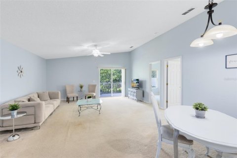 House in Orlando, Florida 3 bedrooms, 118.17 sq.m. № 1873175 - photo 11