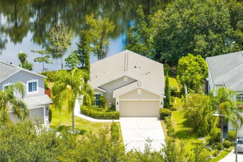 House in Orlando, Florida 3 bedrooms, 118.17 sq.m. № 1873175 - photo 1