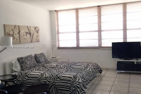 Copropriété à louer à Miami Beach, Floride: 49.7 m2 № 1861663 - photo 2