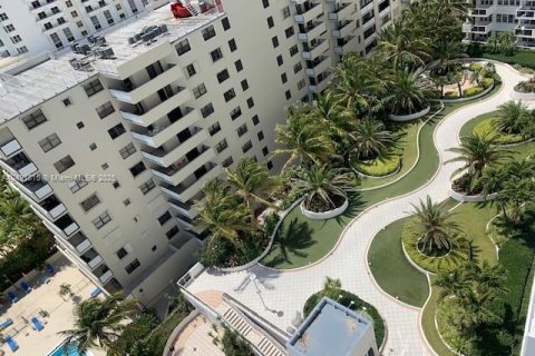 Copropriété à louer à Miami Beach, Floride: 49.7 m2 № 1861663 - photo 13
