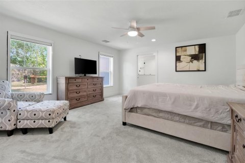 House in Clermont, Florida 5 bedrooms, 306.58 sq.m. № 2123625 - photo 24