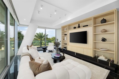 Condo in Surfside, Florida, 4 bedrooms  № 1700140 - photo 9