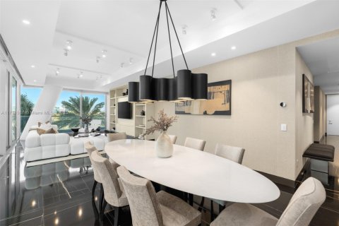 Condo in Surfside, Florida, 4 bedrooms  № 1700140 - photo 8
