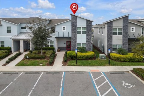 Townhouse in Davenport, Florida 5 bedrooms, 201.32 sq.m. № 1603214 - photo 14