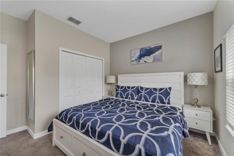 Townhouse in Davenport, Florida 5 bedrooms, 201.32 sq.m. № 1603214 - photo 16