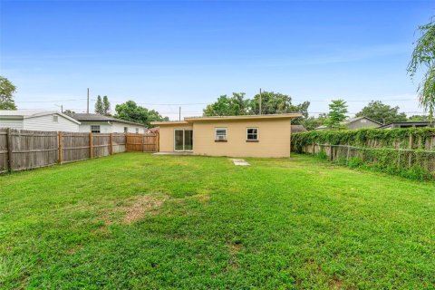House in Orlando, Florida 3 bedrooms, 113.99 sq.m. № 1835283 - photo 3