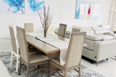 Купить кондоминиум в Холливуд, Флорида 1 спальня, 91.04м2, № 1963259 - фото 7