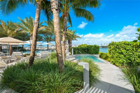 Copropriété à vendre à Miami Beach, Floride: 4 chambres, 378.86 m2 № 1825542 - photo 27
