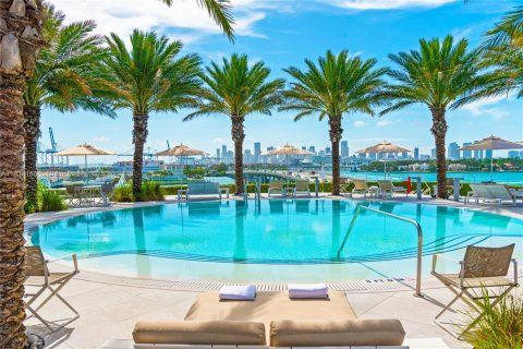 Copropriété à vendre à Miami Beach, Floride: 4 chambres, 378.86 m2 № 1825542 - photo 24
