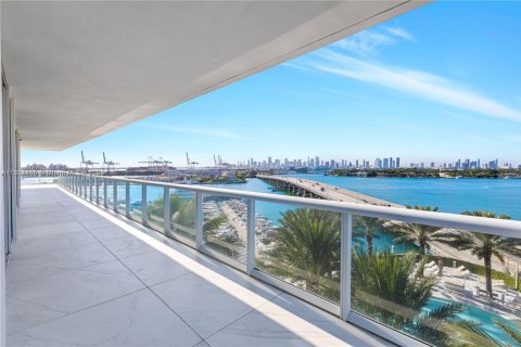 Copropriété à vendre à Miami Beach, Floride: 4 chambres, 378.86 m2 № 1825542 - photo 3