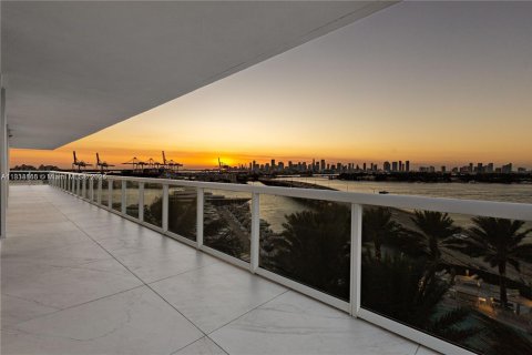 Copropriété à vendre à Miami Beach, Floride: 4 chambres, 378.86 m2 № 1825542 - photo 4