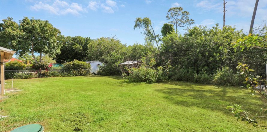 Villa ou maison à Fort Pierce, Floride 3 chambres, 116.59 m2 № 1139377