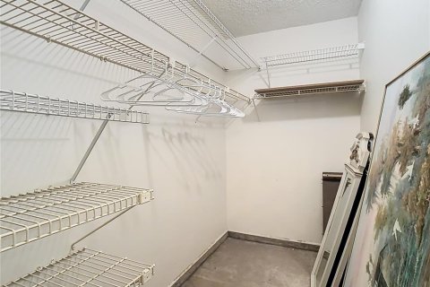 Condo in New Port Richey, Florida, 2 bedrooms  № 1586250 - photo 20