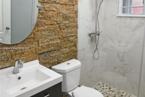 Copropriété à louer à Hialeah Gardens, Floride: 3 chambres, 110.55 m2 № 1921474 - photo 11