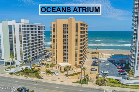 Condominio en venta en Daytona Beach, Florida, 1 dormitorio, 83.61 m2 № 1775522 - foto 1