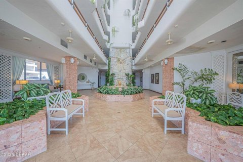 Condominio en venta en Daytona Beach, Florida, 1 dormitorio, 83.61 m2 № 1775522 - foto 28