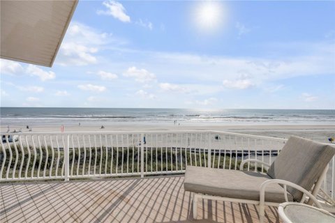 Villa ou maison à vendre à New Smyrna Beach, Floride: 3 chambres, 165.55 m2 № 1684522 - photo 3