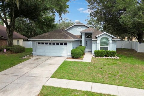 House in Plant City, Florida 3 bedrooms, 138.98 sq.m. № 2267176