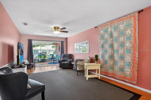 Купить виллу или дом в Брейдентон, Флорида 4 комнаты, 83.24м2, № 2110582 - фото 9