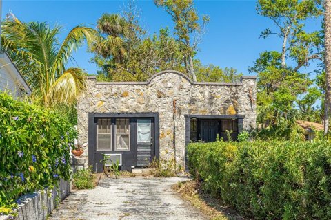 House in Palmetto, Florida 2 bedrooms, 155.61 sq.m. № 1572650 - photo 24