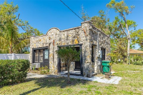 House in Palmetto, Florida 2 bedrooms, 155.61 sq.m. № 1572650 - photo 23