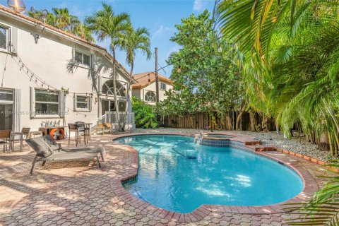 Villa ou maison à vendre à Doral, Floride: 4 chambres, 229.28 m2 № 1832282 - photo 2