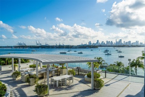 Copropriété à vendre à Miami Beach, Floride: 2 chambres, 128.58 m2 № 2000500 - photo 24
