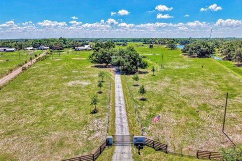 House in Arcadia, Florida 4 bedrooms, 213.77 sq.m. № 2151830 - photo 3