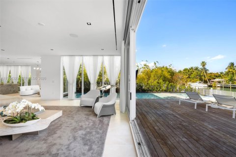 Villa ou maison à vendre à Miami Beach, Floride: 4 chambres, 395.48 m2 № 2027381 - photo 19