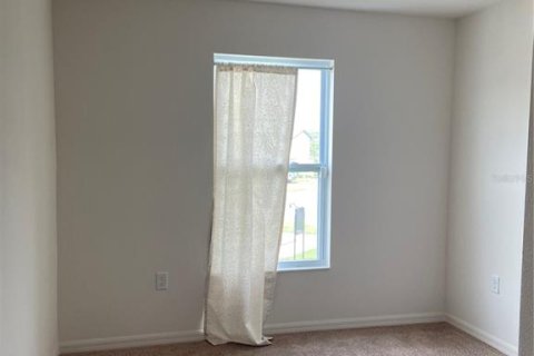 Townhouse in Tavares, Florida 3 bedrooms, 172.61 sq.m. № 1359734 - photo 11