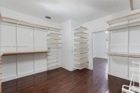 Снять в аренду виллу или дом в Майами, Флорида 3 спальни, 146.79м2, № 2009398 - фото 21