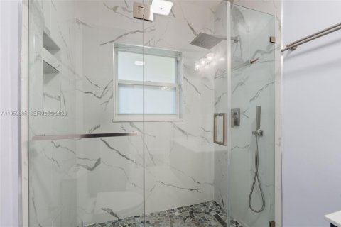 Снять в аренду виллу или дом в Майами, Флорида 3 спальни, 146.79м2, № 2009398 - фото 17