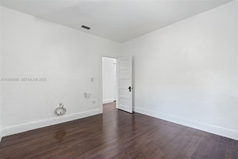 Снять в аренду виллу или дом в Майами, Флорида 3 спальни, 146.79м2, № 2009398 - фото 23