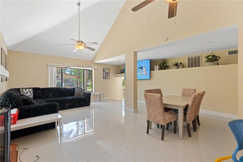 Villa ou maison à vendre à Hudson, Floride: 3 chambres, 164.16 m2 № 2132419 - photo 12