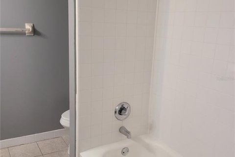 Touwnhouse à louer à Orlando, Floride: 2 chambres, 96.43 m2 № 1832083 - photo 13
