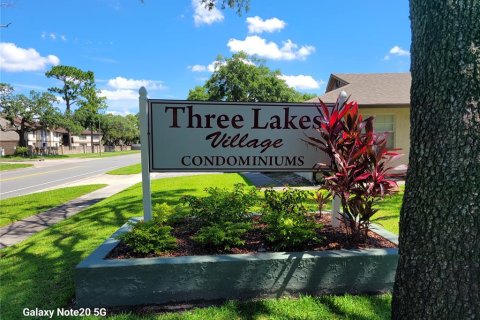 Touwnhouse à louer à Orlando, Floride: 2 chambres, 96.43 m2 № 1832083 - photo 1