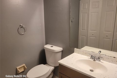 Touwnhouse à louer à Orlando, Floride: 2 chambres, 96.43 m2 № 1832083 - photo 12